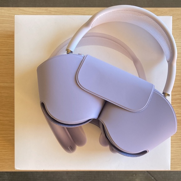 Apple AirPods Max Purple 💜 **please read description - Picture 4 of 9